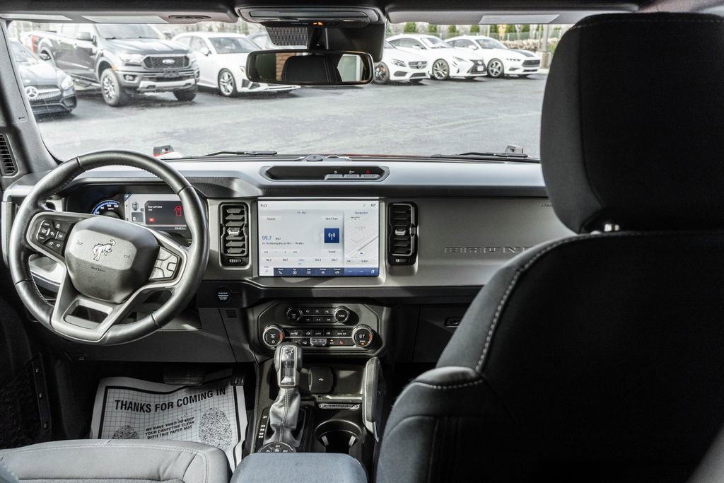 Used 2023 Ford Bronco Outer Banks image 8