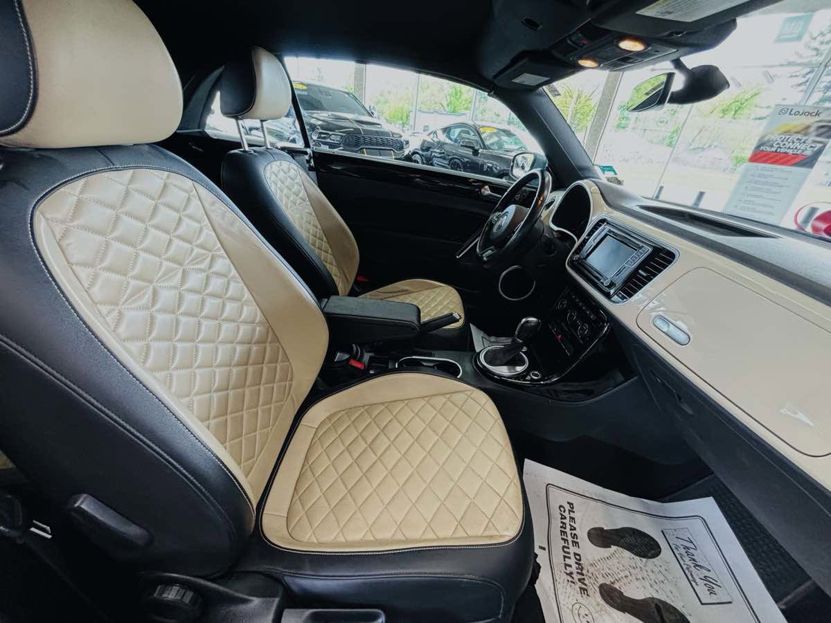 Used 2019 Volkswagen Beetle 2.0T Final Edition SEL FWD image 28