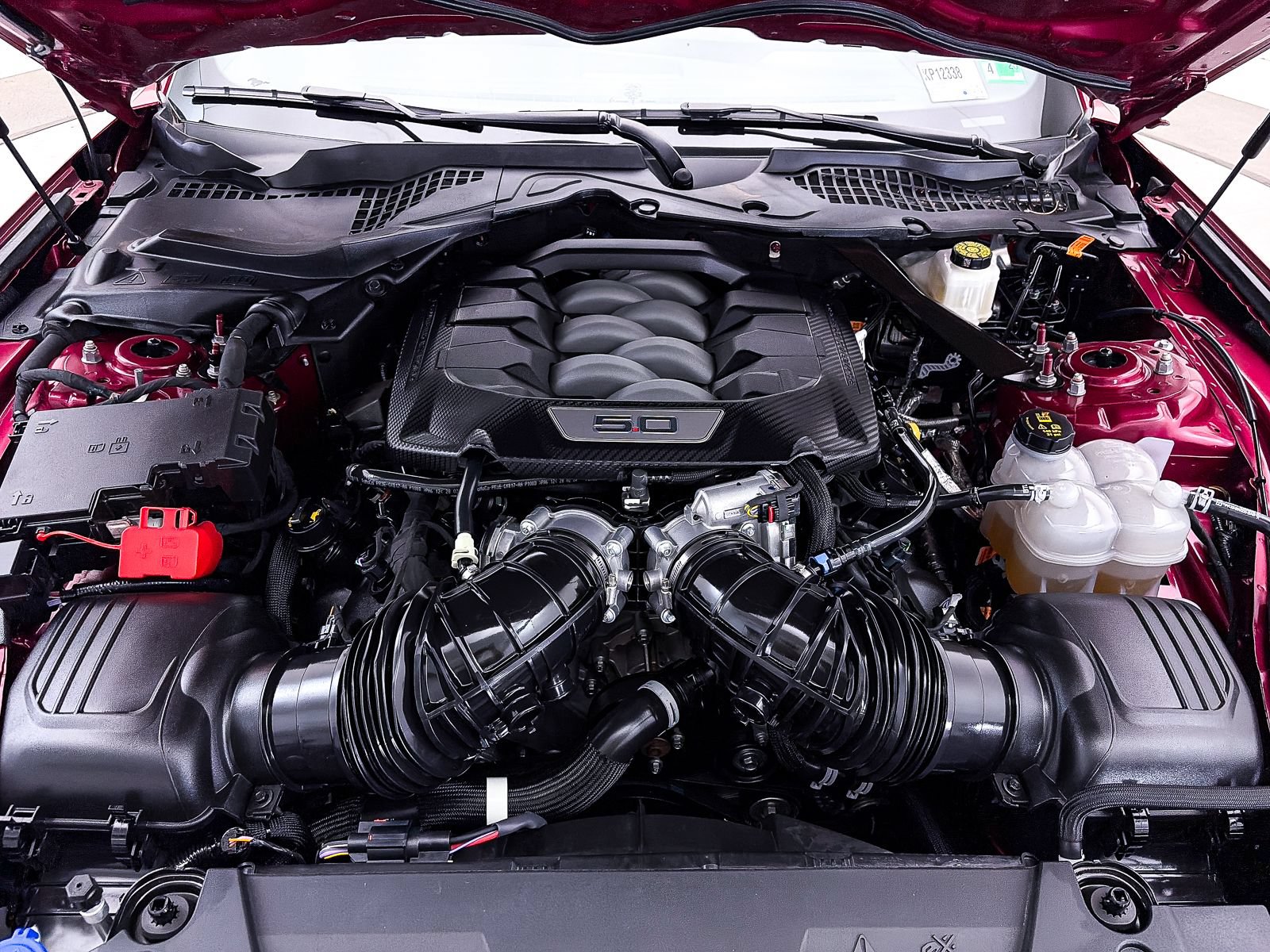 Used 2025 Ford Mustang GT Premium RWD image 2