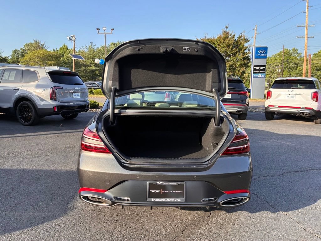 Used 2023 Genesis G70 3.3T w/ Sport Prestige Package AWD/4WD image 11