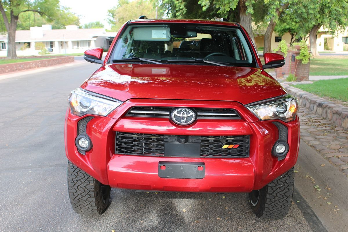 Used 2022 Toyota 4Runner SR5 Premium w/ Moonroof Package AWD/4WD image 44