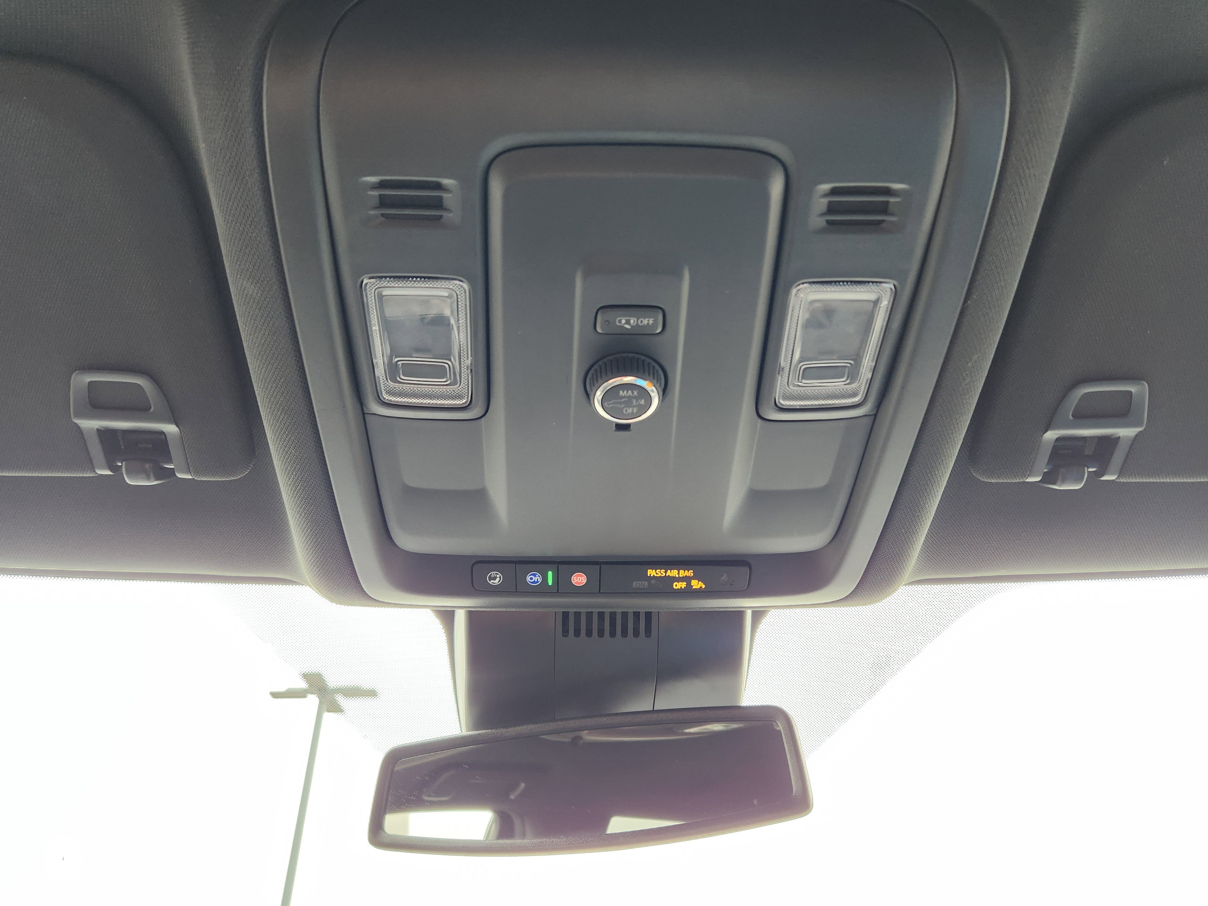 Used 2025 Chevrolet Suburban Z71 image 21