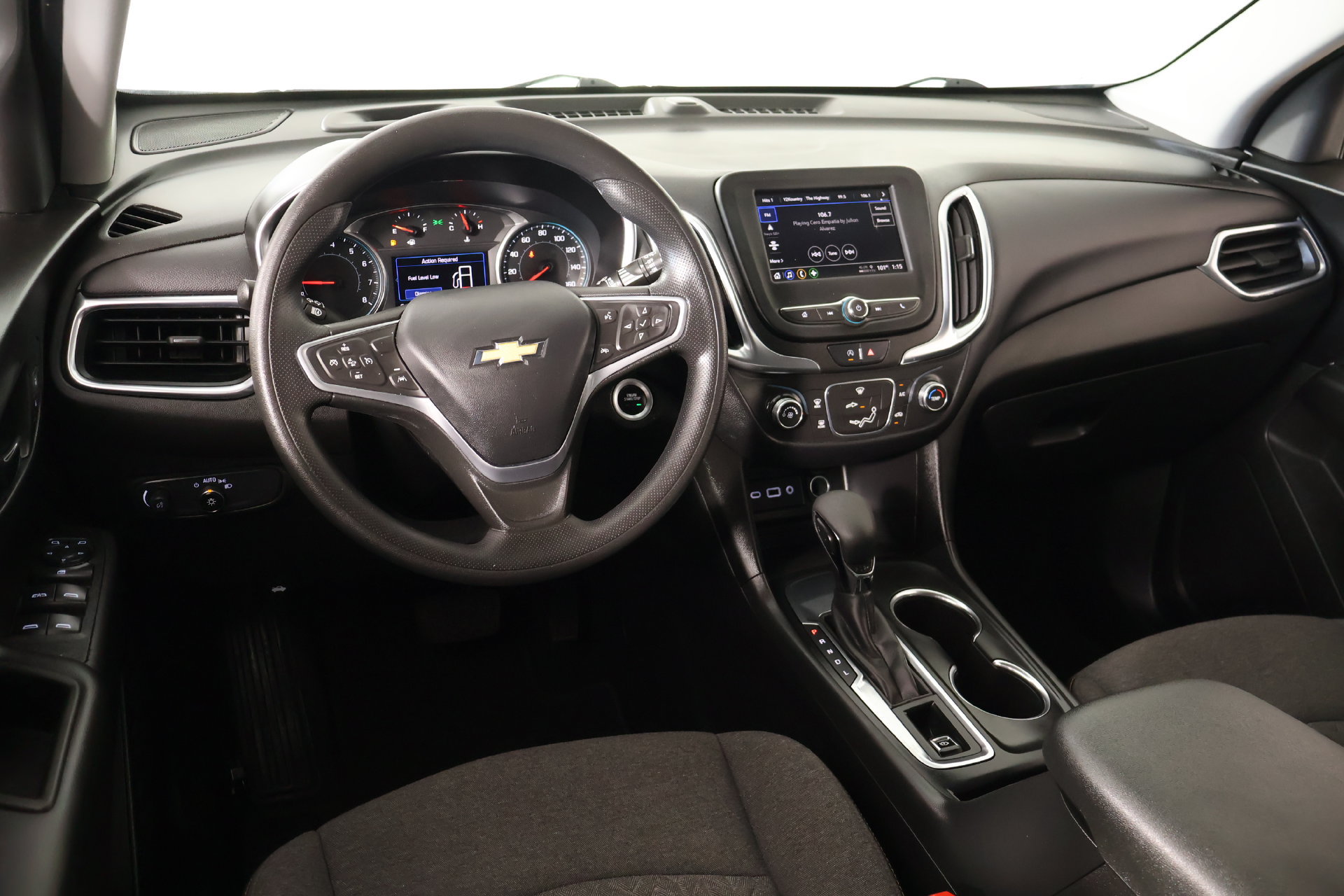 Used 2022 Chevrolet Equinox LT FWD image 2