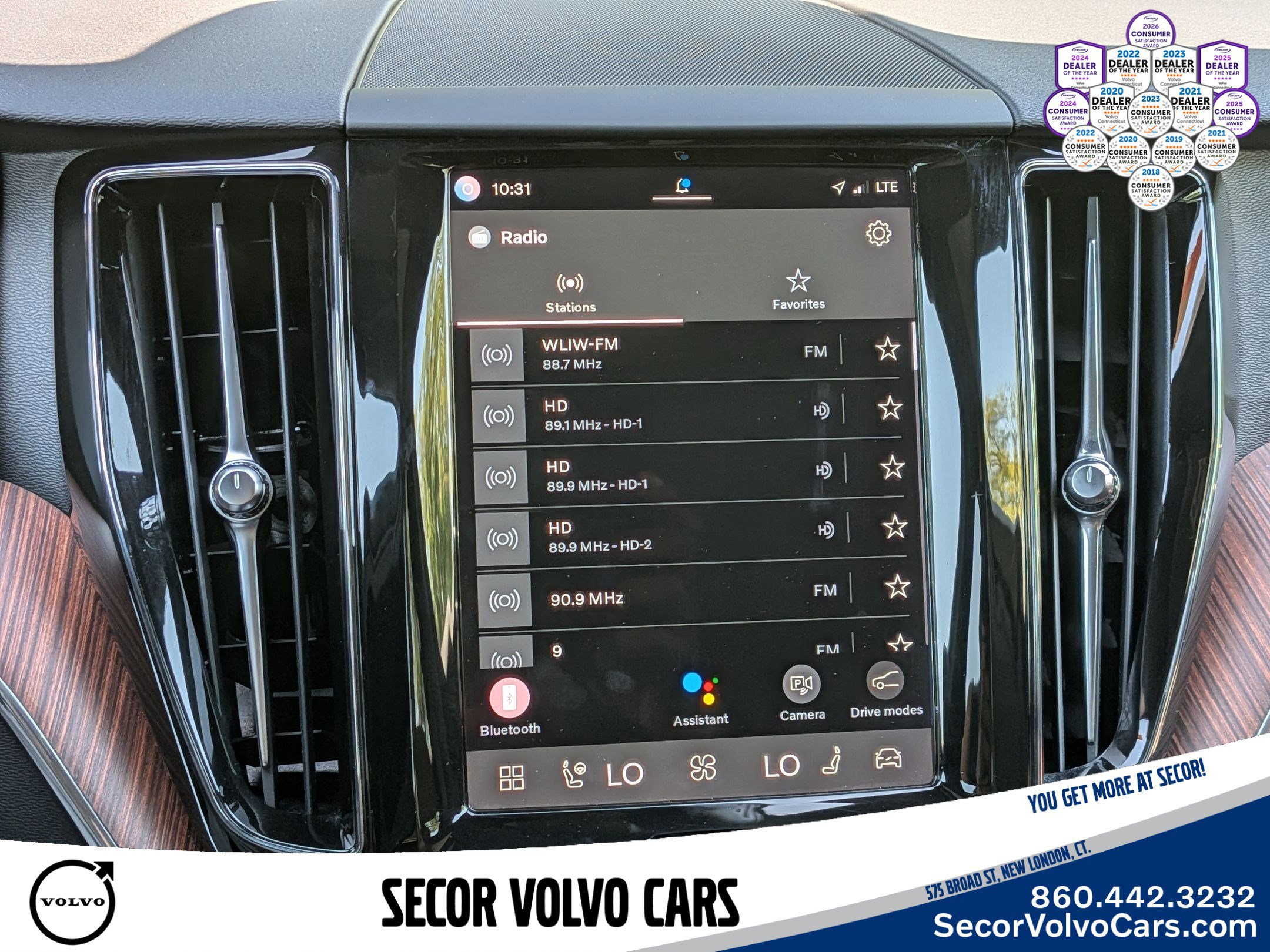 Certified 2023 Volvo XC60 B5 Plus w/ Climate Package AWD/4WD image 23