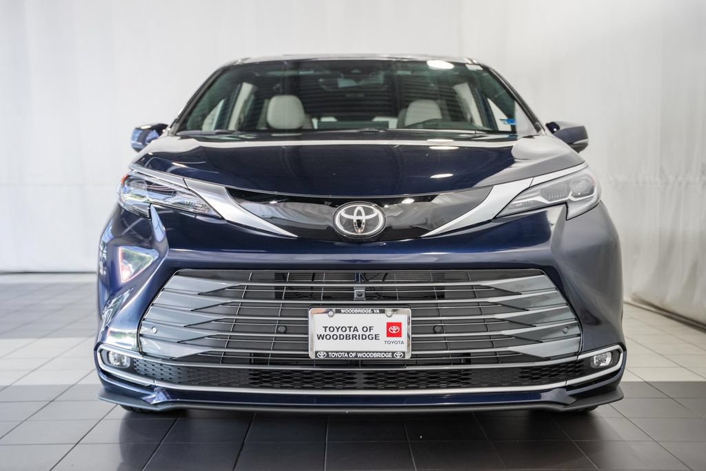 New 2026 Toyota Sienna Platinum AWD/4WD image 2
