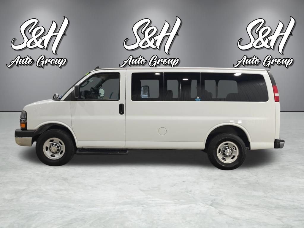 Used 2016 Chevrolet Express 3500 LT w/ LT Preferred Equipment Group RWD image 16