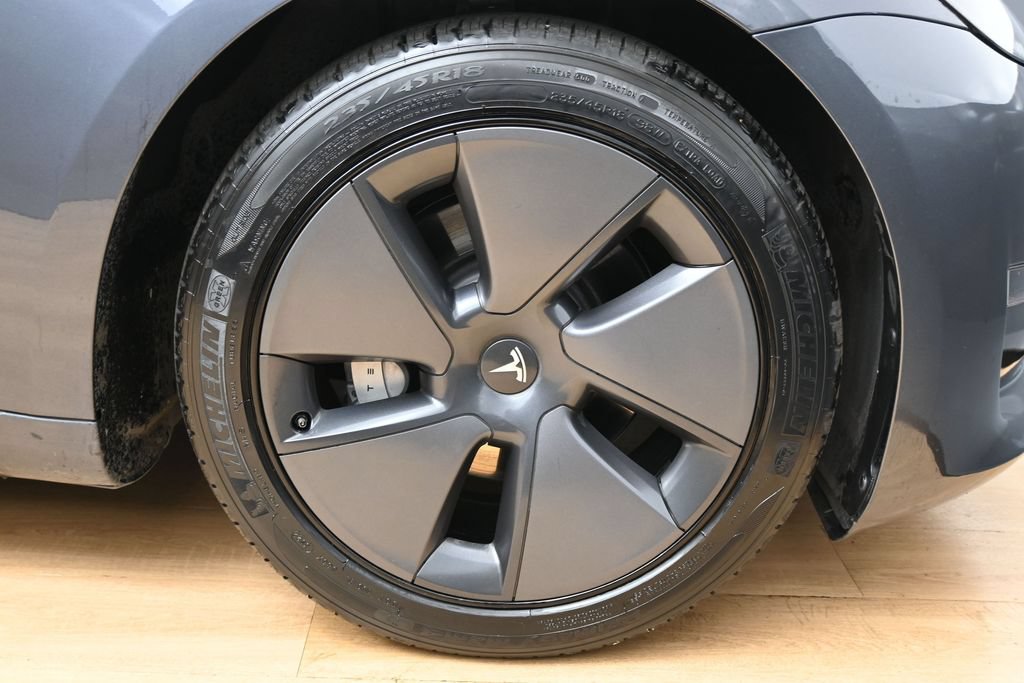 Used 2023 Tesla Model 3 Standard Range RWD image 13