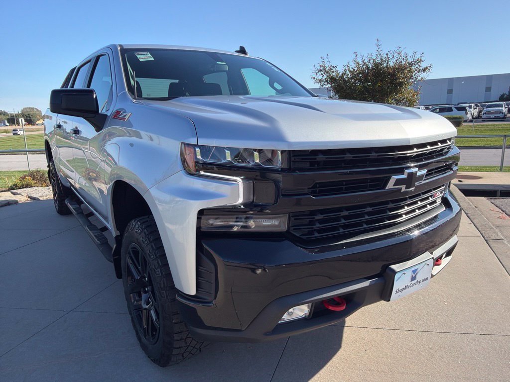 Used 2021 Chevrolet Silverado 1500 LT Trail Boss AWD/4WD image 2