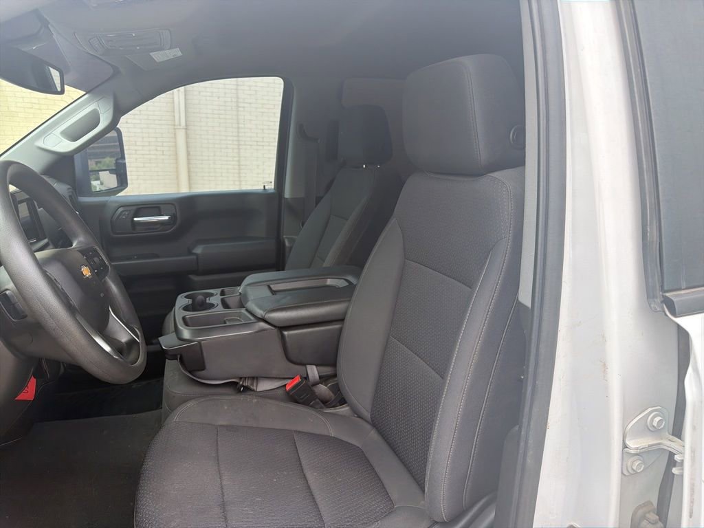 Used 2021 Chevrolet Silverado 1500 Custom w/ Custom Max Trailering Package AWD/4WD image 10