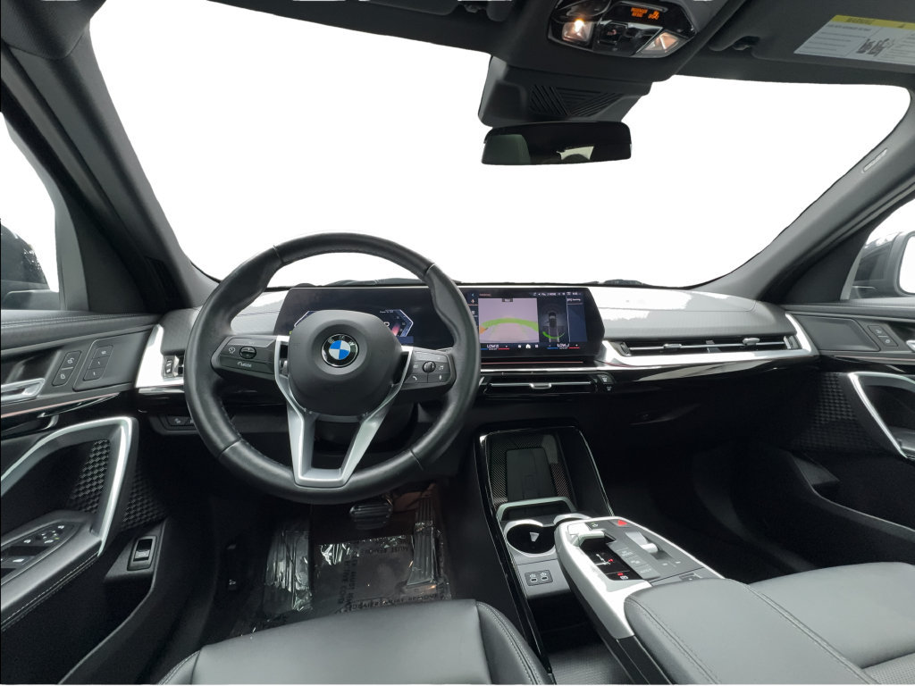 Used 2025 BMW X2 xDrive28i AWD/4WD image 36