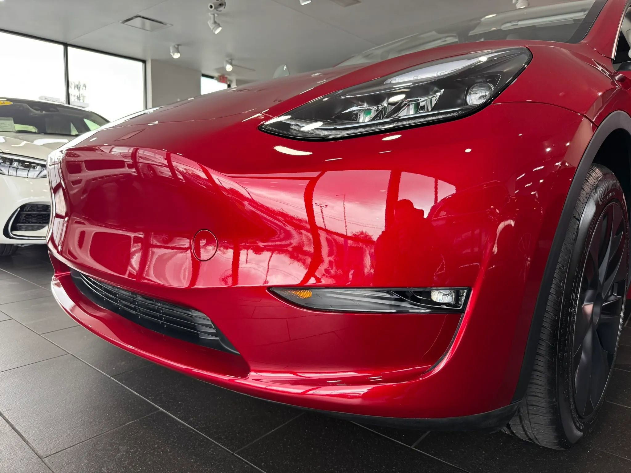 Used 2024 Tesla Model Y Long Range image 30