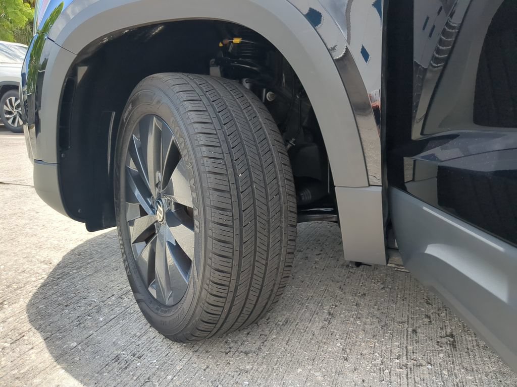 Certified 2022 Volkswagen Taos S FWD image 31