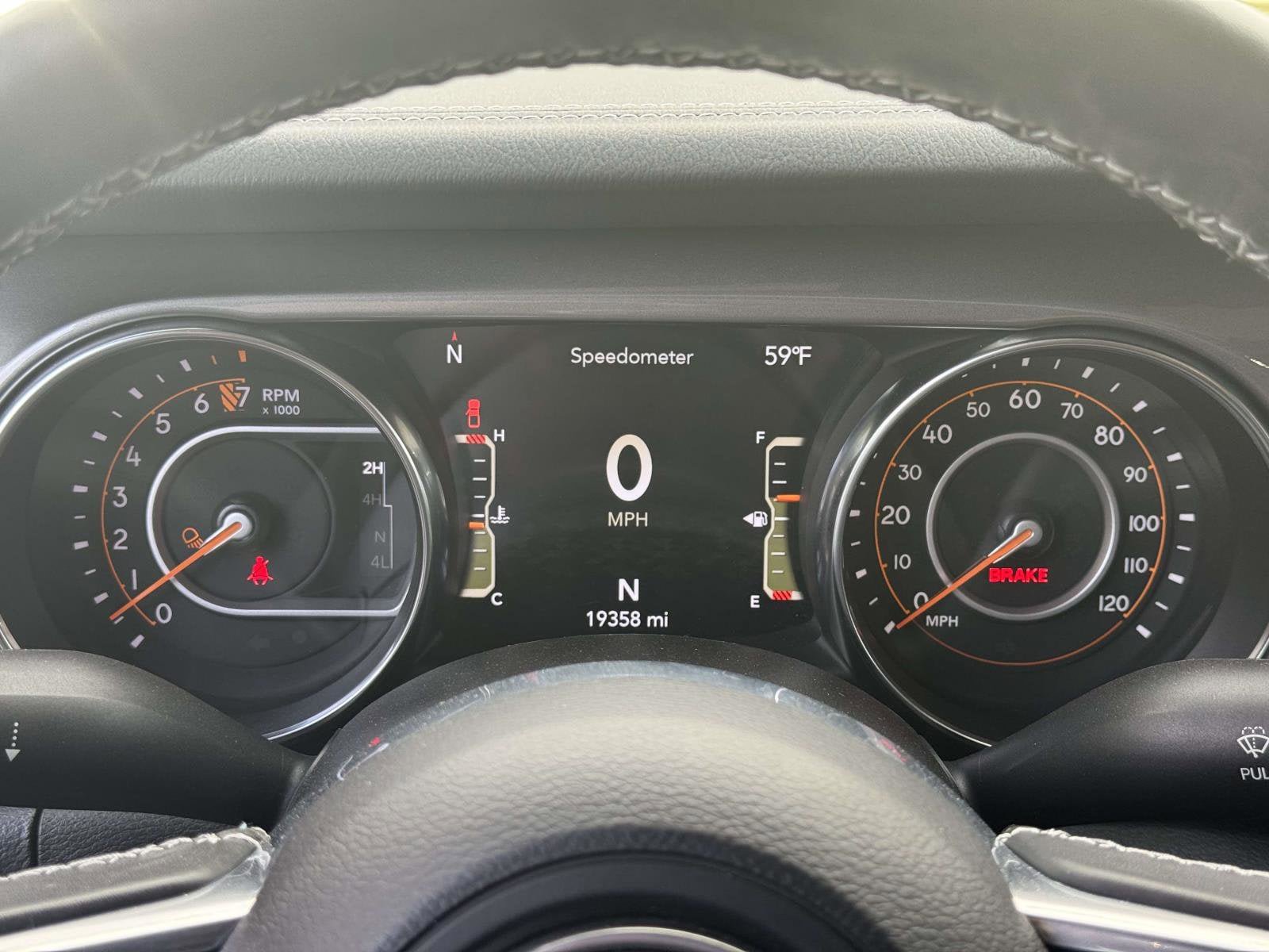 Used 2022 Jeep Gladiator Overland w/ Cold Weather Group AWD/4WD image 24