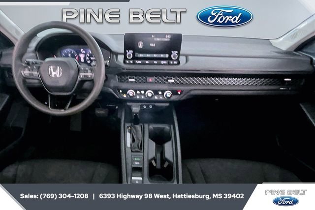 Used 2023 Honda Accord EX image 13