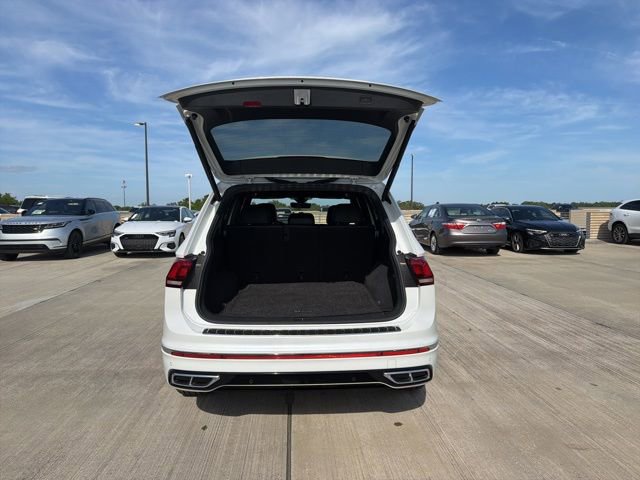 Used 2022 Volkswagen Tiguan SEL R-Line image 9