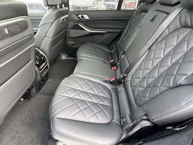 New 2026 BMW X7 xDrive40i w/ M Sport Package image 8
