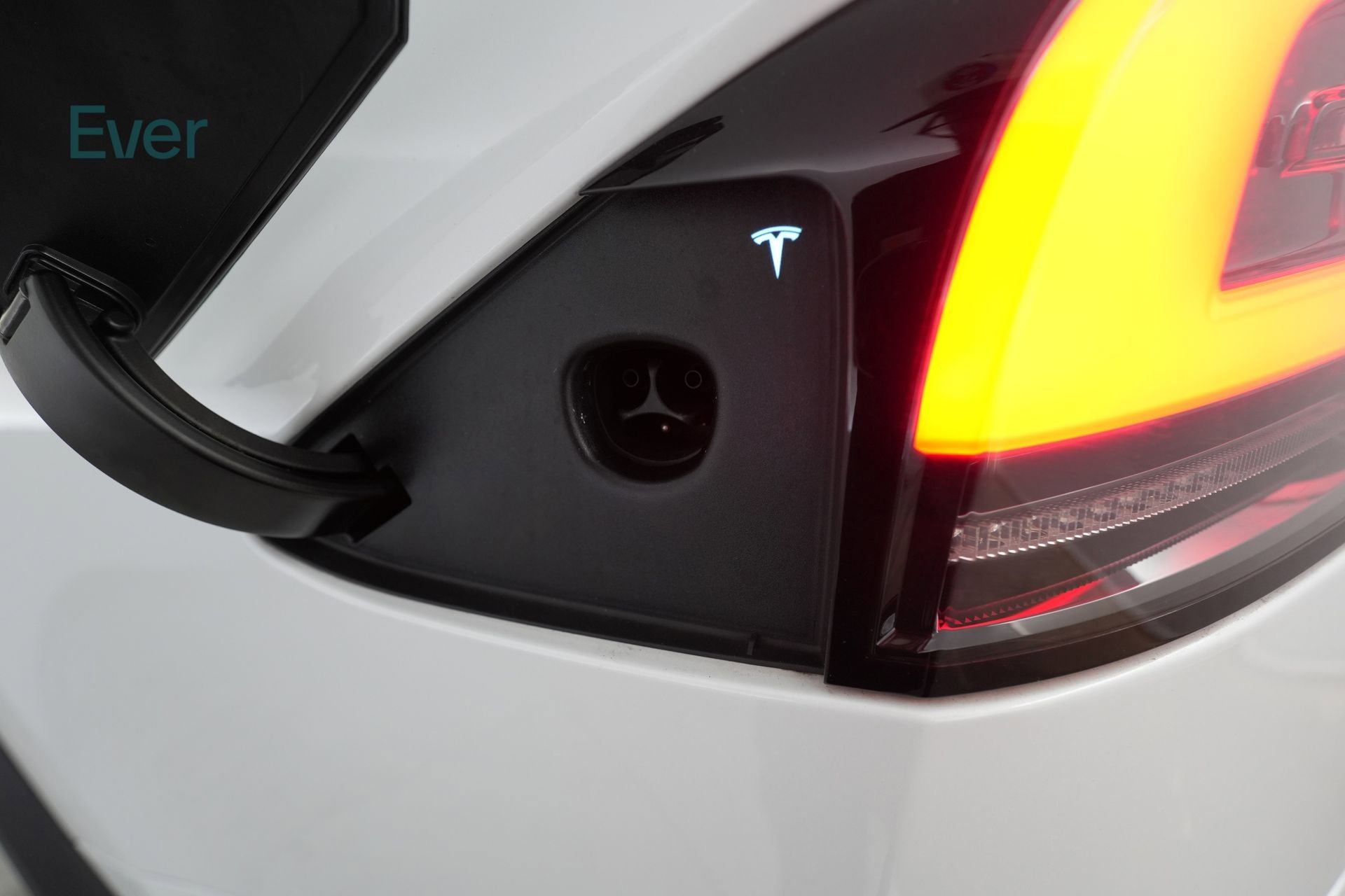 Used 2023 Tesla Model X Base image 10