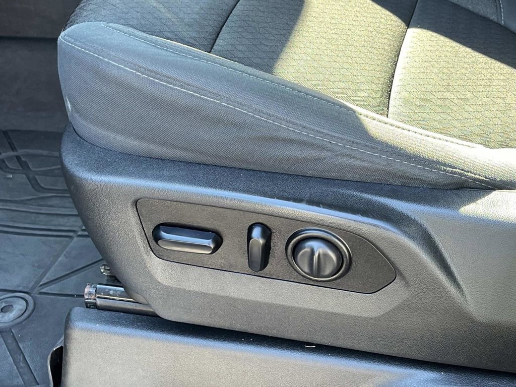 Used 2021 Chevrolet Silverado 1500 LT w/ Bed Protection Package image 26