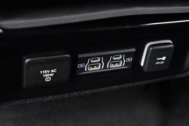 Used 2024 Jeep Wagoneer Series II w/ Flexible Seating Group image 25
