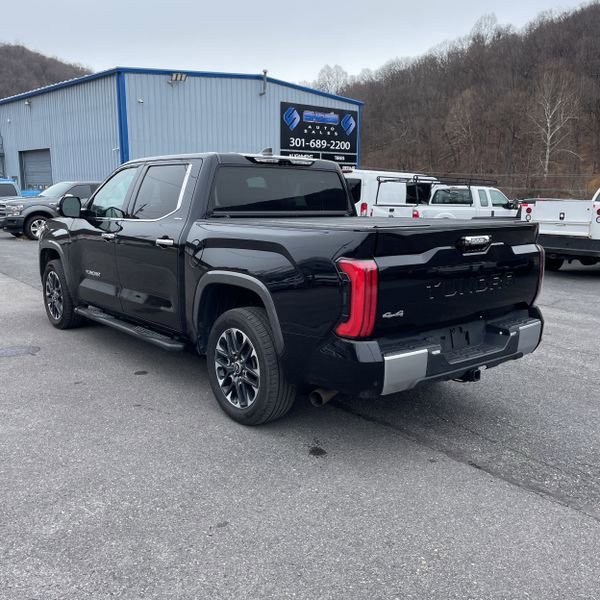 Used 2024 Toyota Tundra Limited image 3