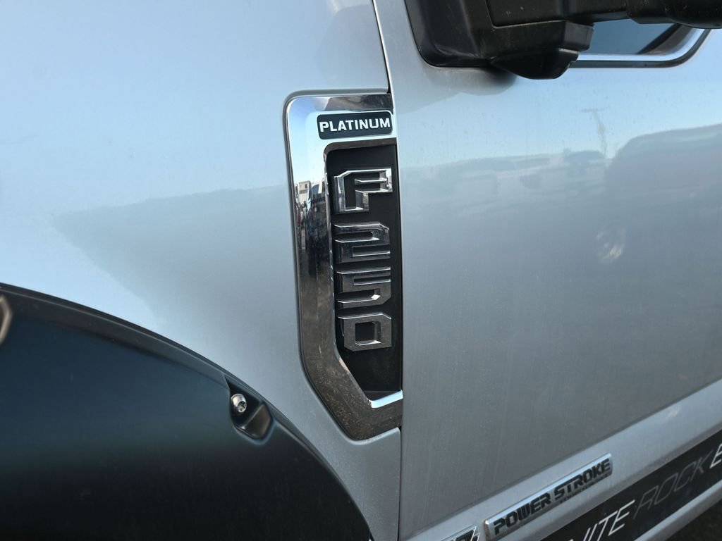 Used 2019 Ford F250 Platinum w/ Platinum Ultimate Package image 15