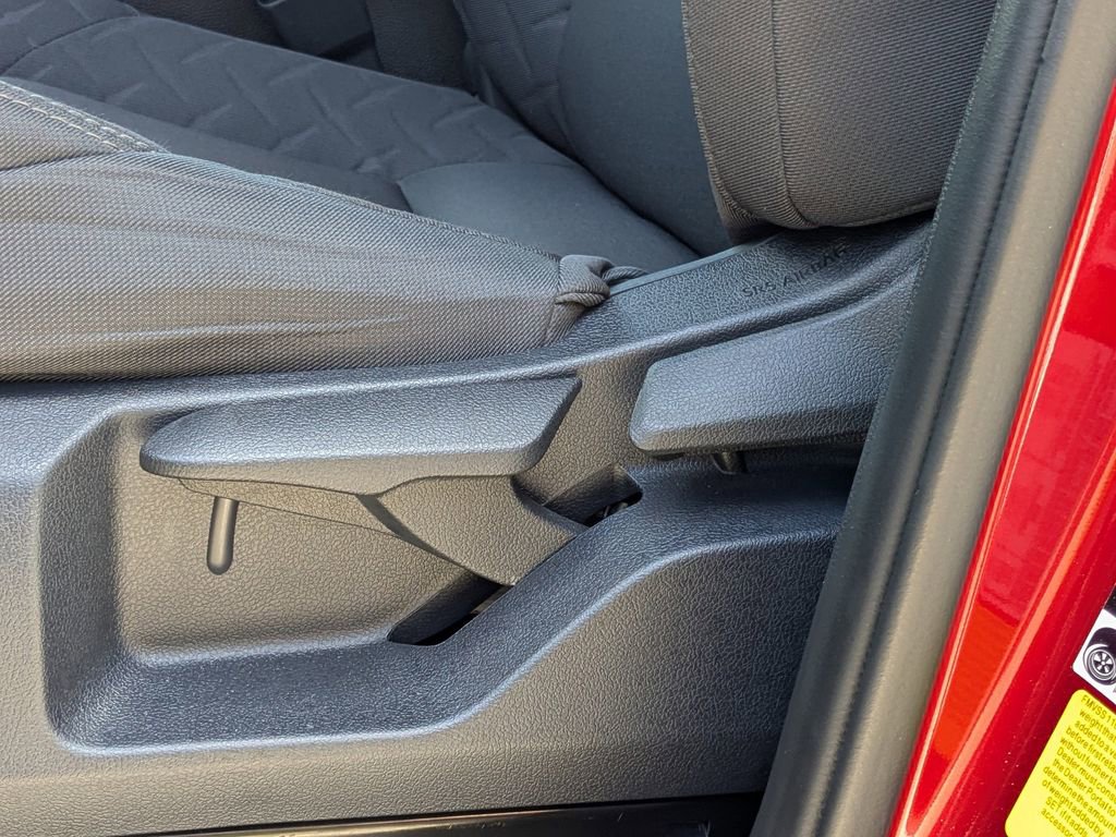 Used 2025 Toyota Tacoma SR5 RWD image 18