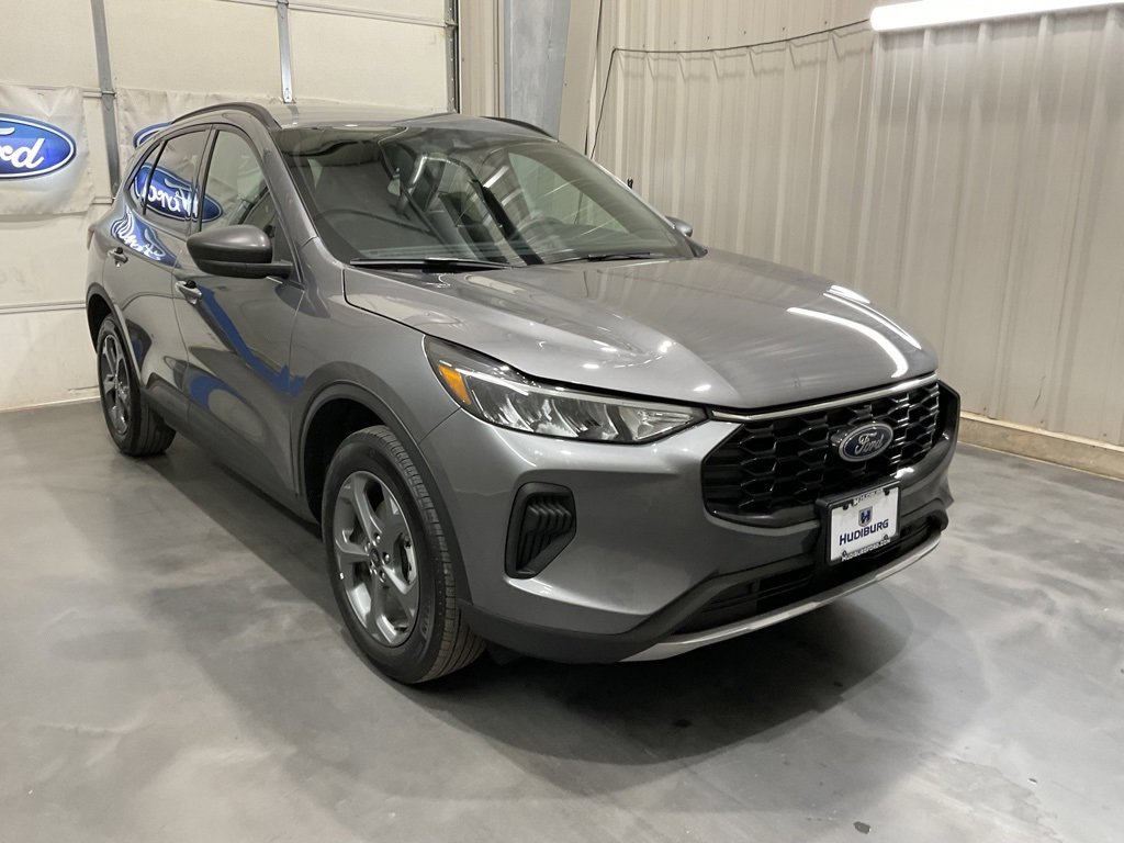 Used 2025 Ford Escape ST-Line video 1