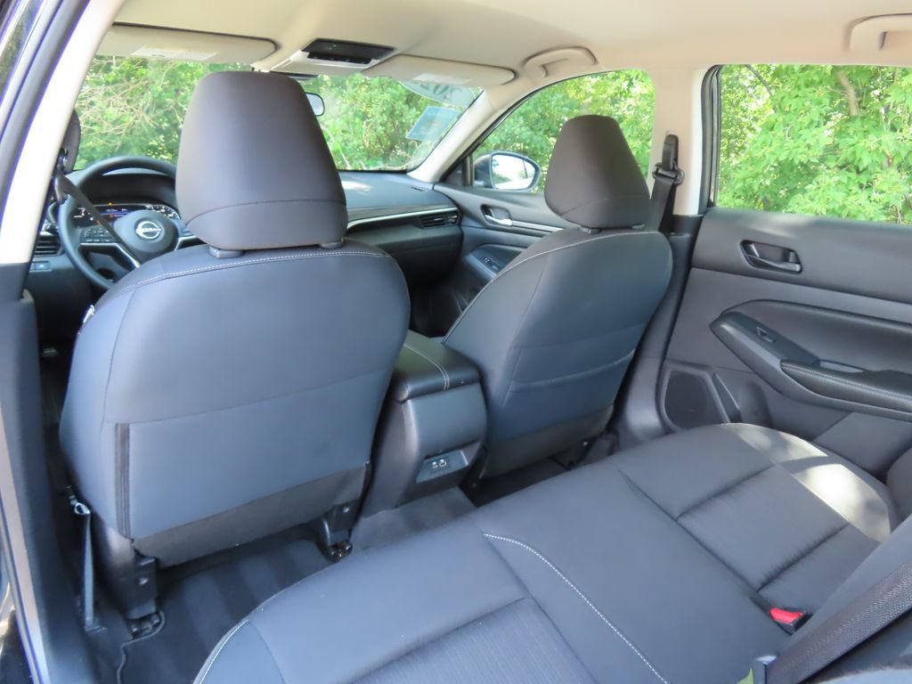 Used 2025 Nissan Altima 2.5 SV FWD image 26