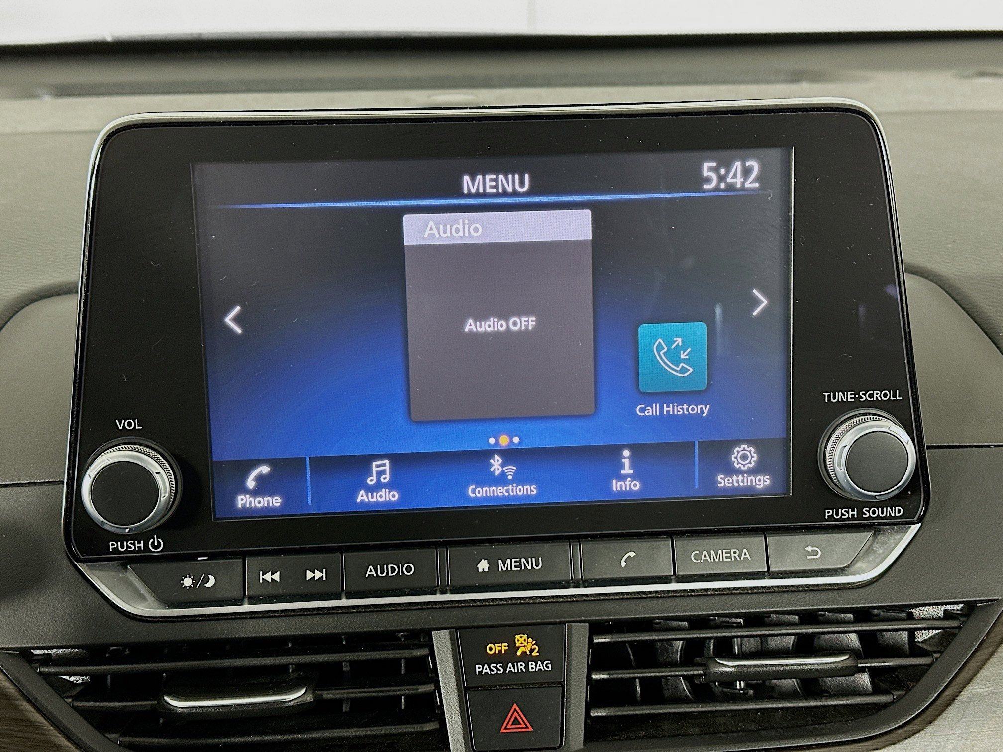 Used 2024 Nissan Altima 2.5 SV image 19