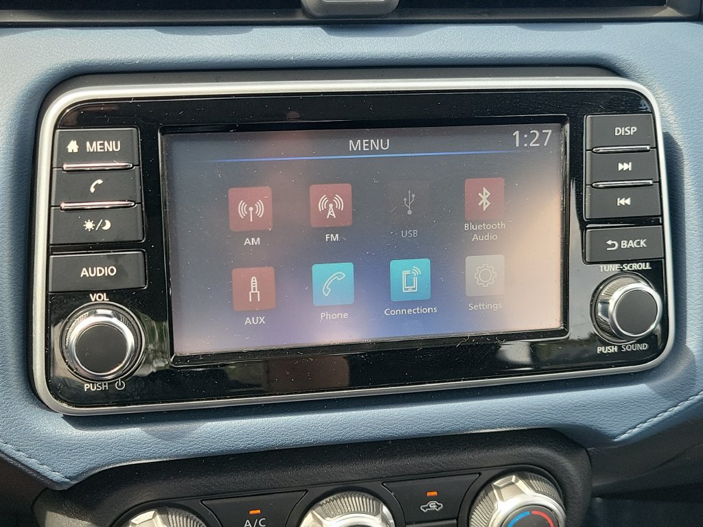 Certified 2025 Nissan Versa SV FWD image 22