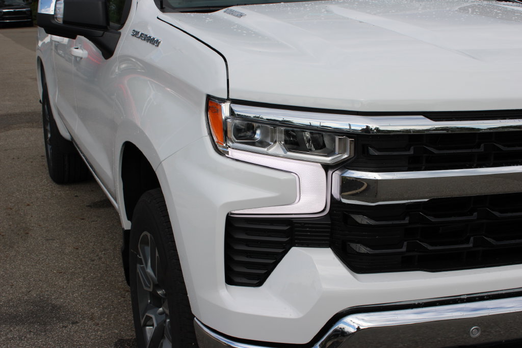 New 2026 Chevrolet Silverado 1500 LT w/ Safety Package AWD/4WD image 7