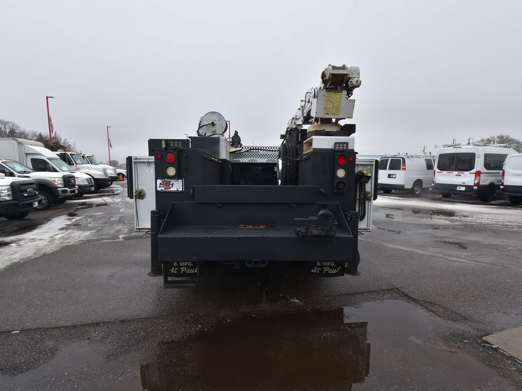 Used 2016 Ford F550 4x4 Regular Cab Super Duty image 16