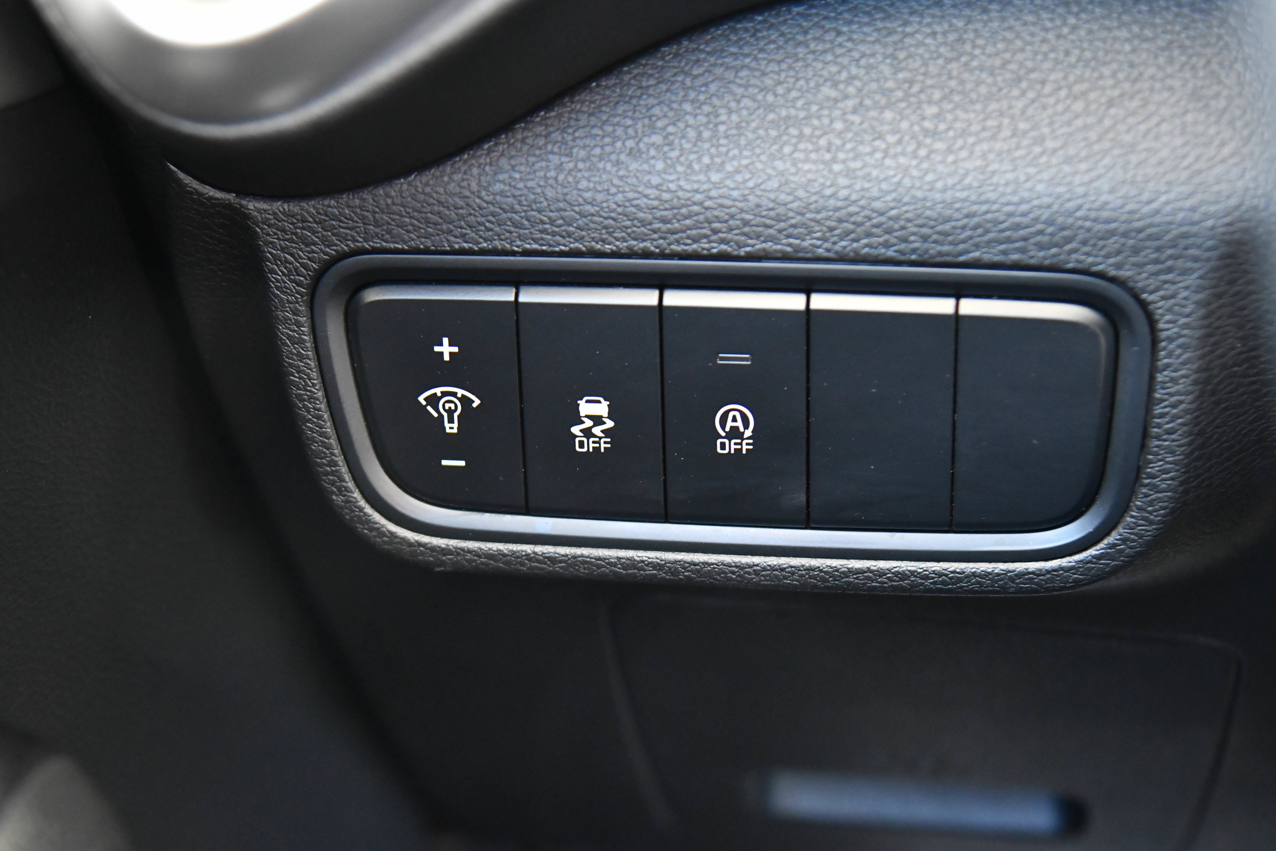 Used 2024 Kia Soul LX w/ Option Group 015 FWD image 26