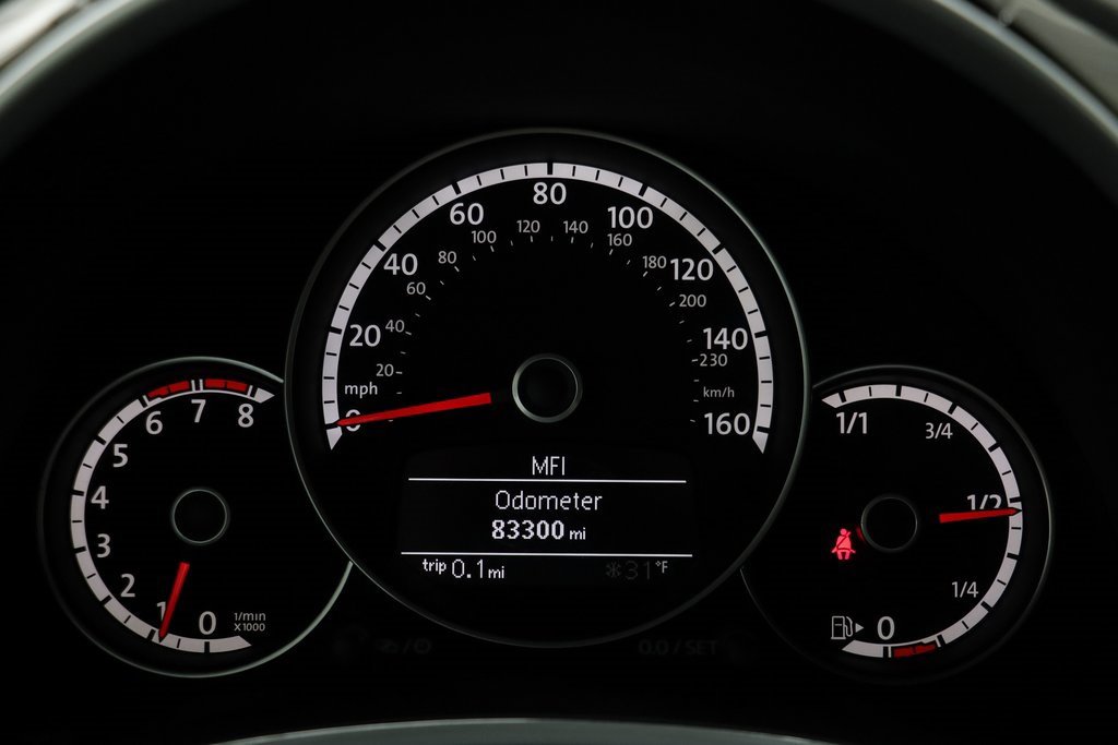 Used 2013 Volkswagen Beetle 2.5 image 8