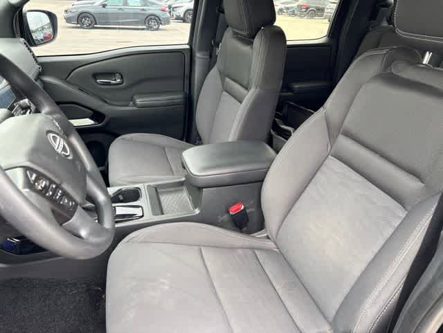 Used 2023 Nissan Frontier SV w/ Midnight Edition Package AWD/4WD image 11