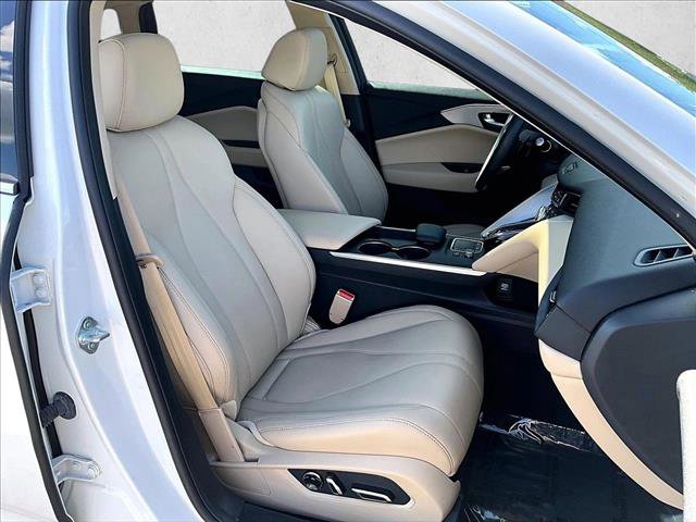 Used 2023 Acura TLX image 9