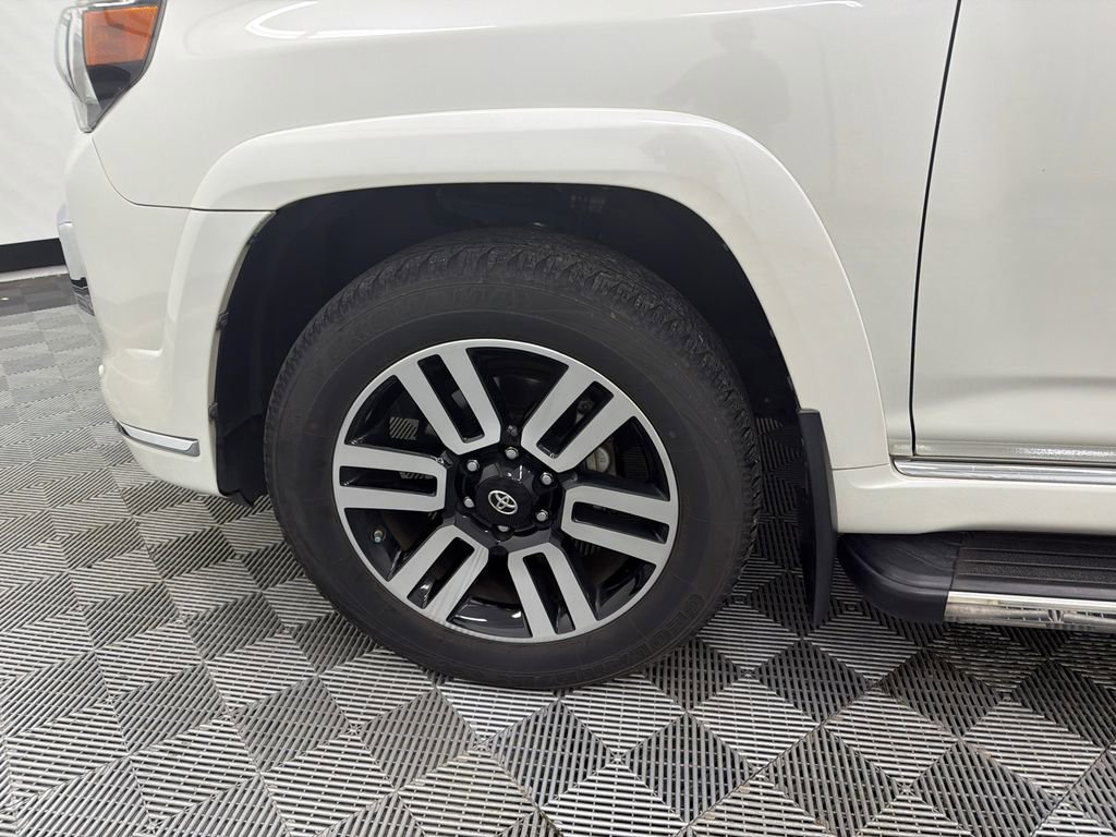 Used 2021 Toyota 4Runner Limited AWD/4WD image 13