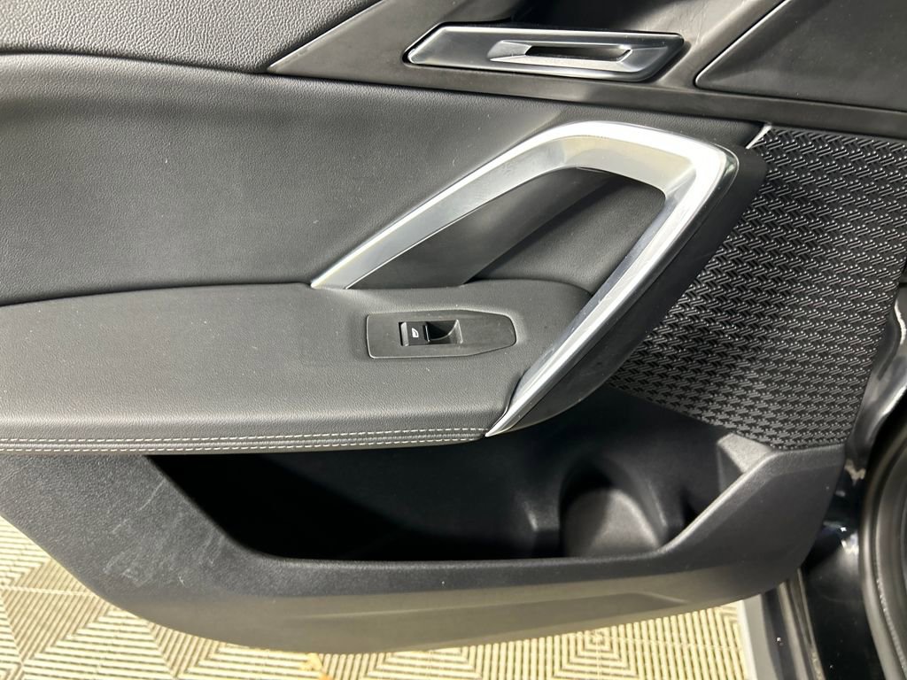 Used 2025 BMW X1 xDrive28i image 16