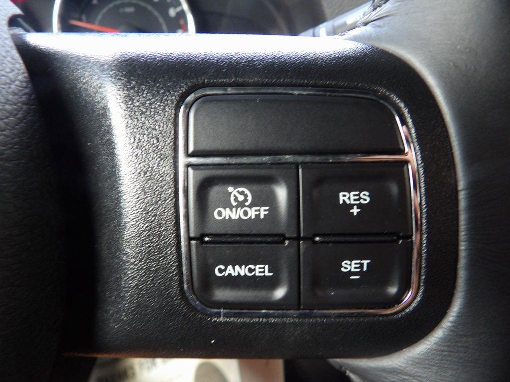 Used 2017 Jeep Wrangler Unlimited Sahara w/ Connectivity Group image 14