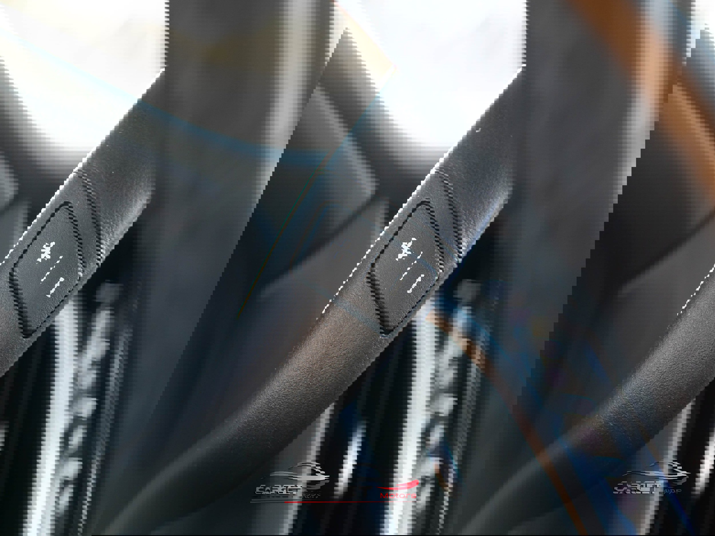 Used 2020 Cadillac Escalade Premium Luxury image 28