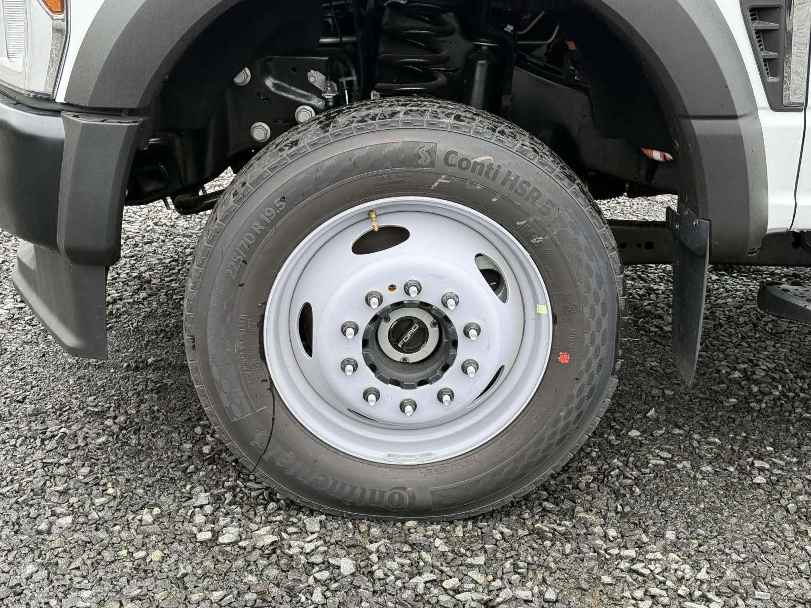 New 2025 Ford F550 4x4 SuperCab Super Duty image 7