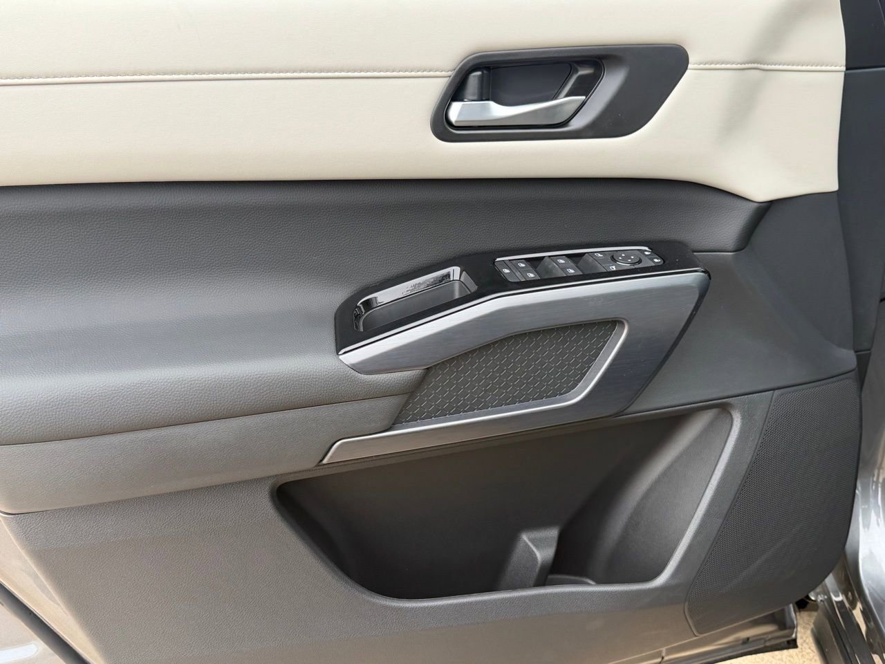 New 2026 Nissan Pathfinder SL image 20