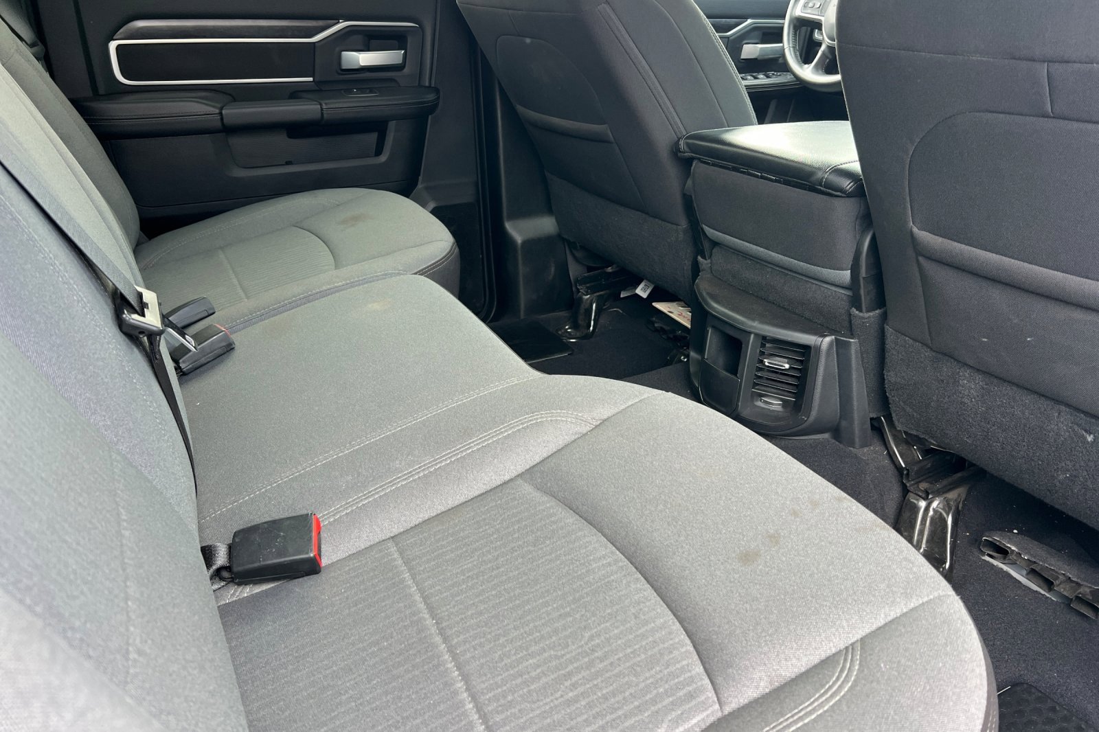 Used 2024 RAM 3500 Big Horn image 17