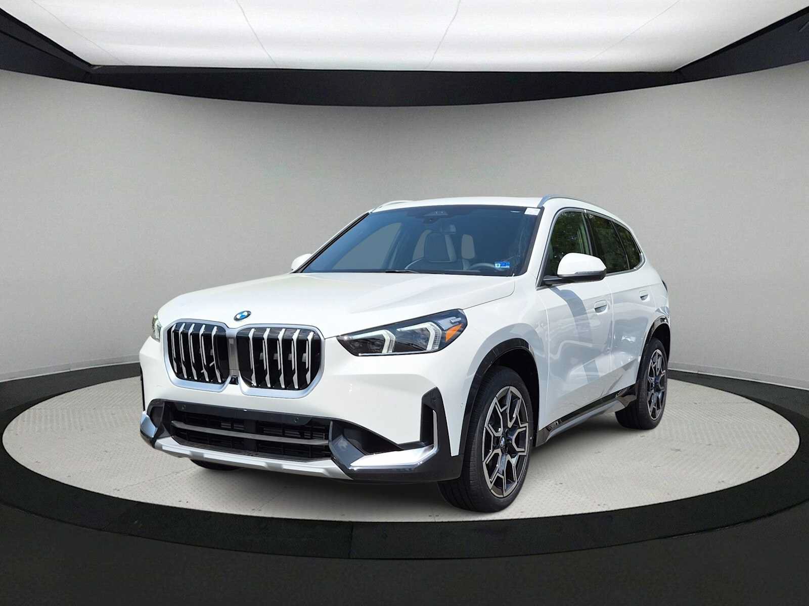 New 2027 BMW X1 xDrive28i AWD/4WD image 4