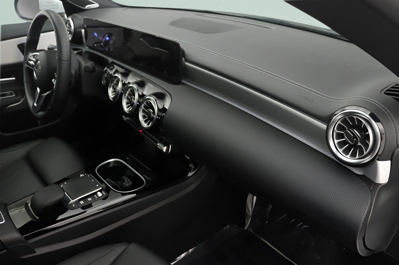Certified 2023 Mercedes-Benz CLA 250 image 22
