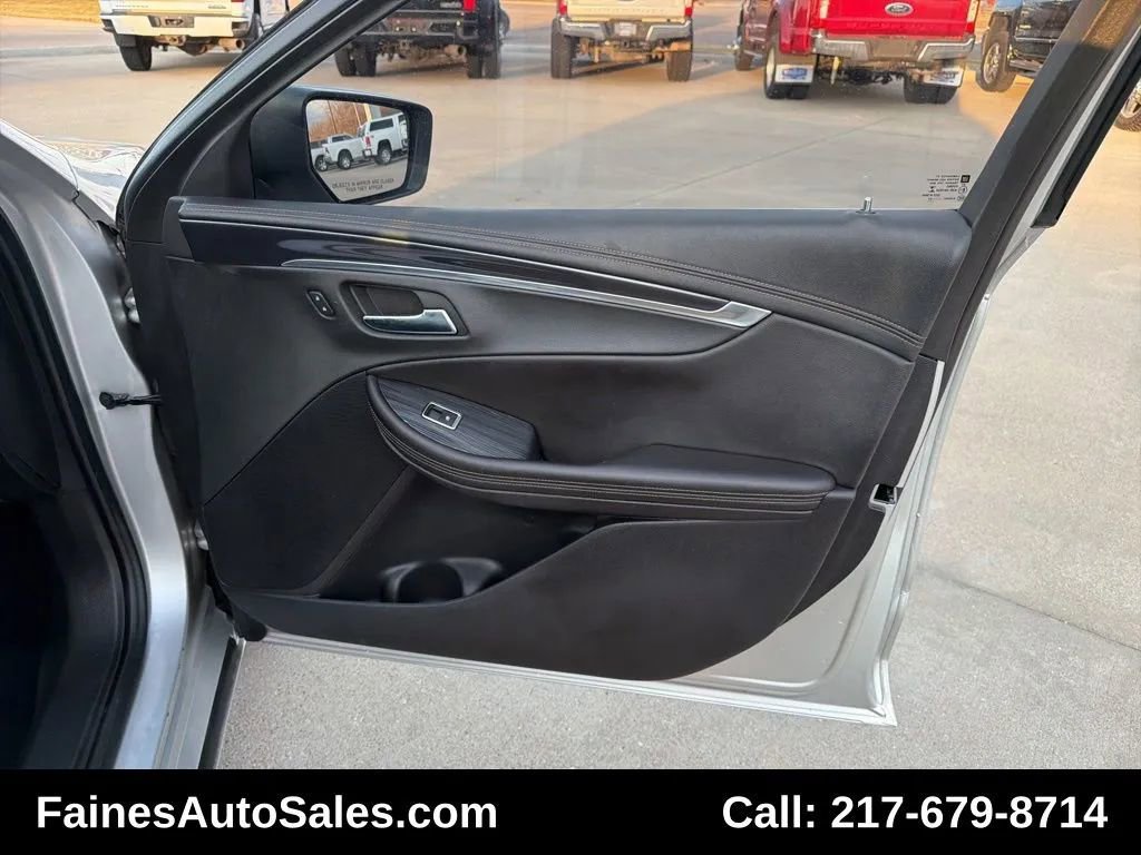 Used 2017 Chevrolet Impala LT image 37
