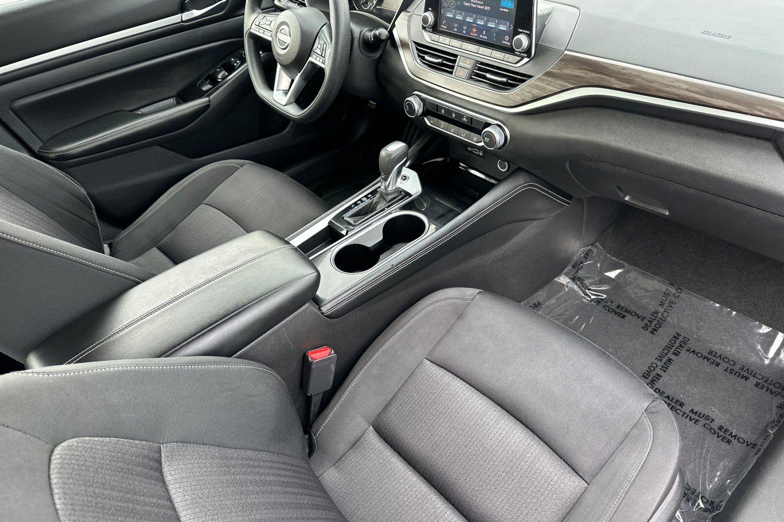 Used 2023 Nissan Altima 2.5 SV image 14