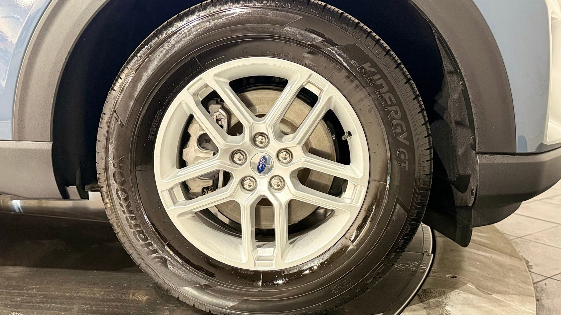 Used 2025 Ford Explorer Active w/ Active Comfort Package image 25