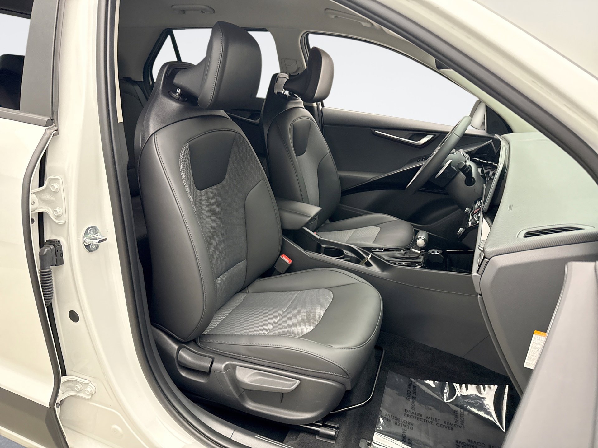 Used 2025 Kia Niro EX FWD image 17