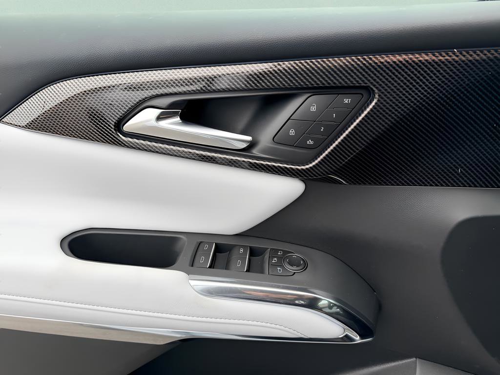 New 2026 Chevrolet Traverse High Country image 22